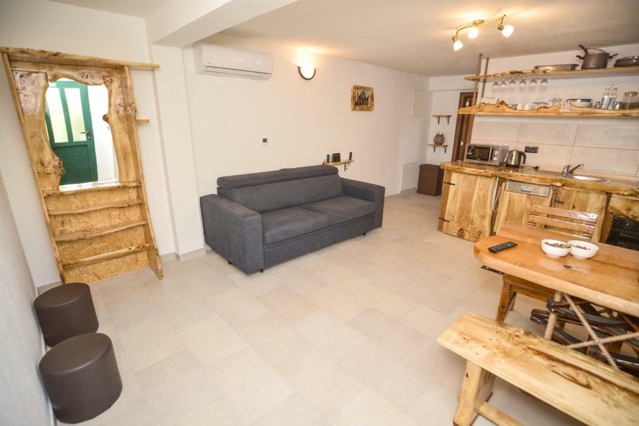 Apartment Luxury Boduja *